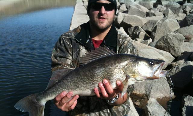 CantonLakeRecordWalleye.jpg